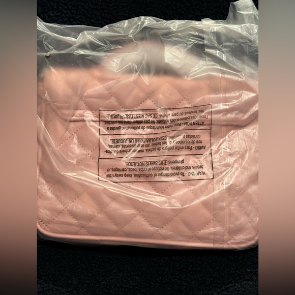 NWT Buckle Down Disney’s Minnie Mouse quilted pearl crossbody - Picture 6 of 6